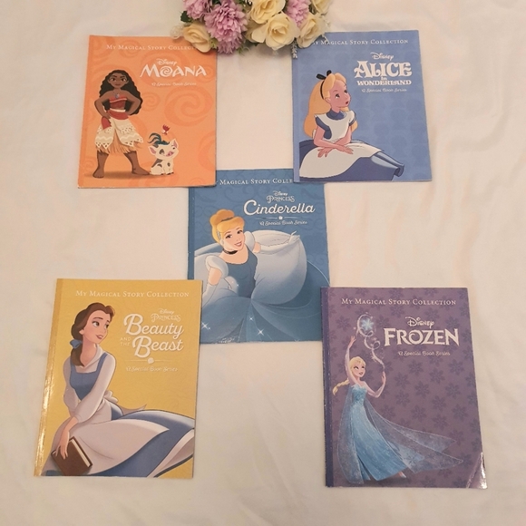 Disney Books x 5 - Picture 2 of 8